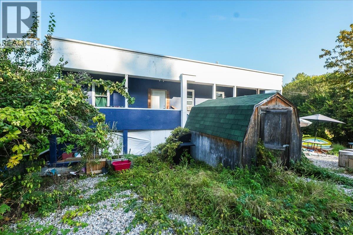 156 Haig Street, Warfield, British Columbia  V1R 2L9 - Photo 15 - 10363909