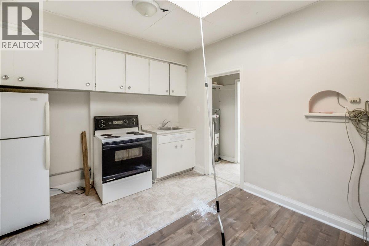 156 Haig Street, Warfield, British Columbia  V1R 2L9 - Photo 36 - 10363909