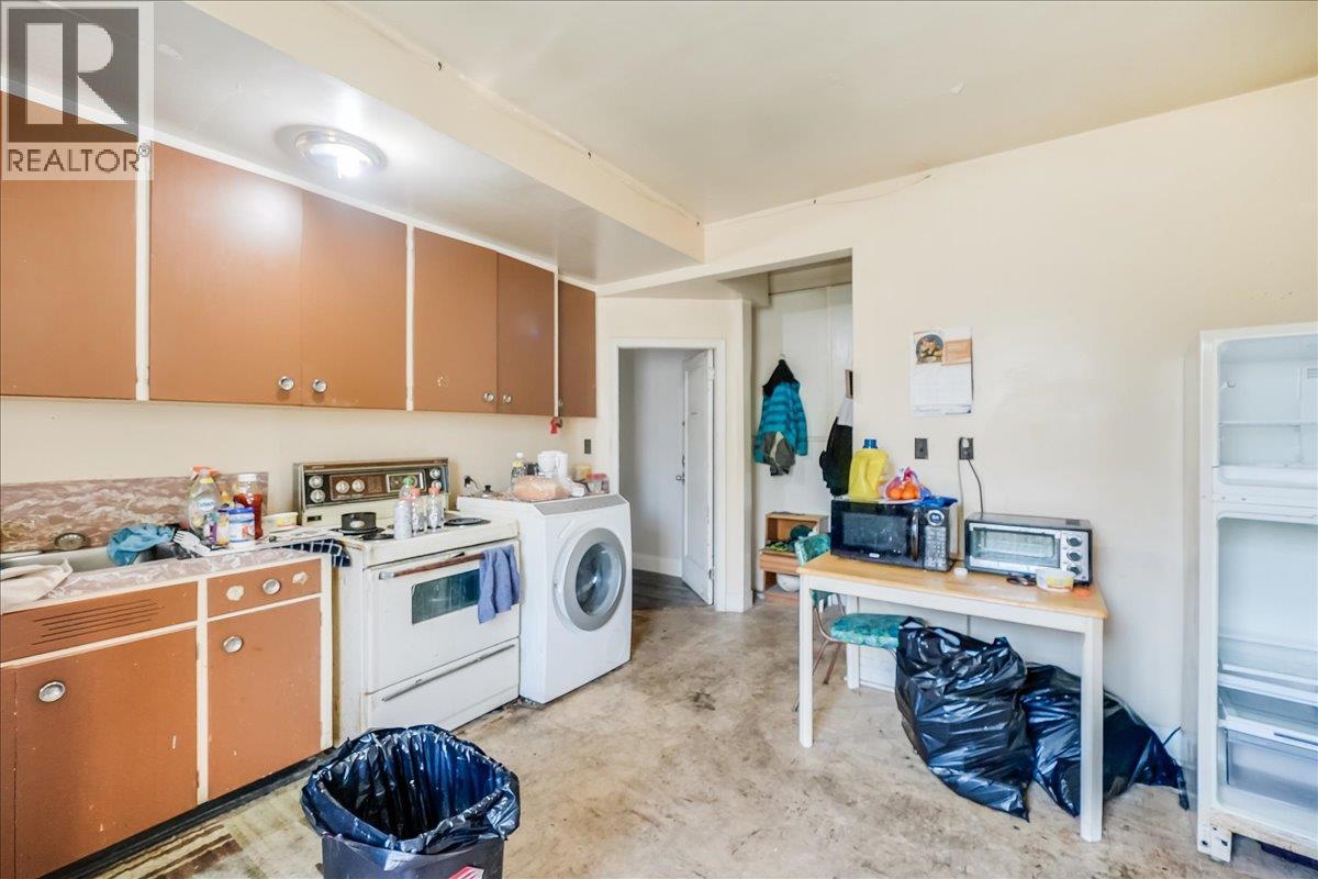 156 Haig Street, Warfield, British Columbia  V1R 2L9 - Photo 22 - 10363909