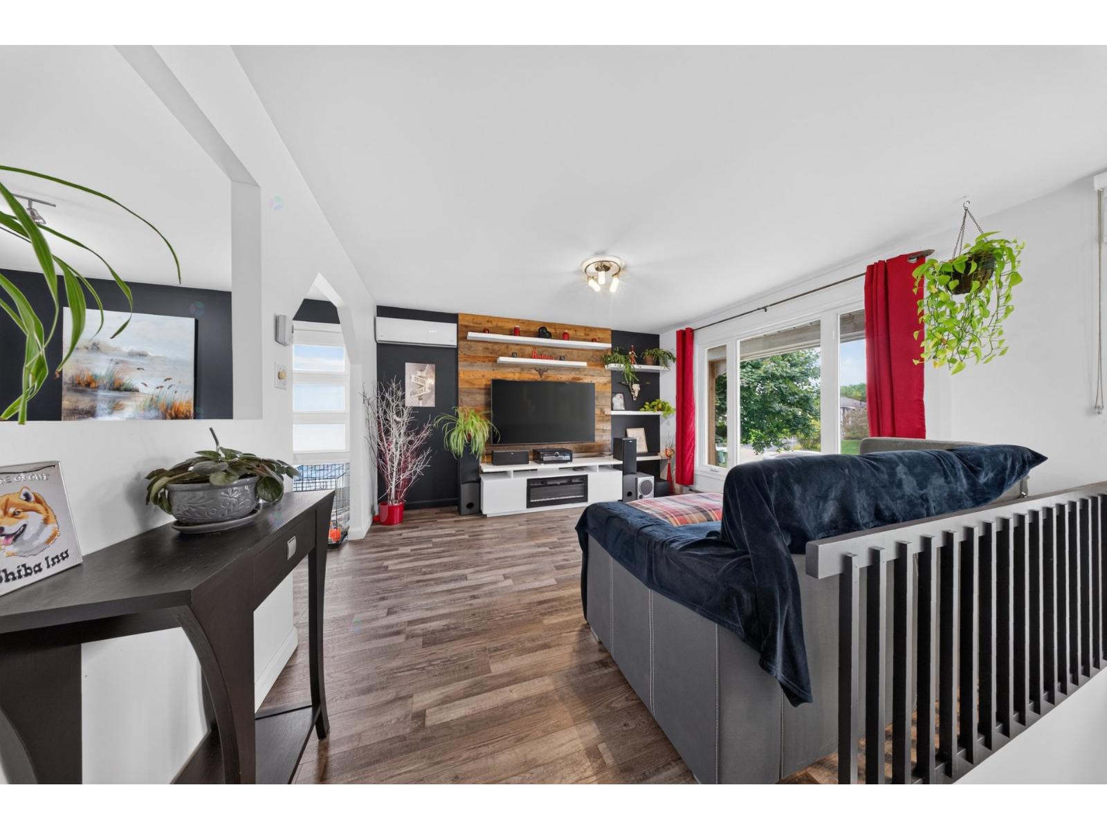 5606 Rue Hériot Sherbrooke (Brompton/Rock Forest/Saint-Élie/Deauville) Quebec Canada J1N2J3 5
