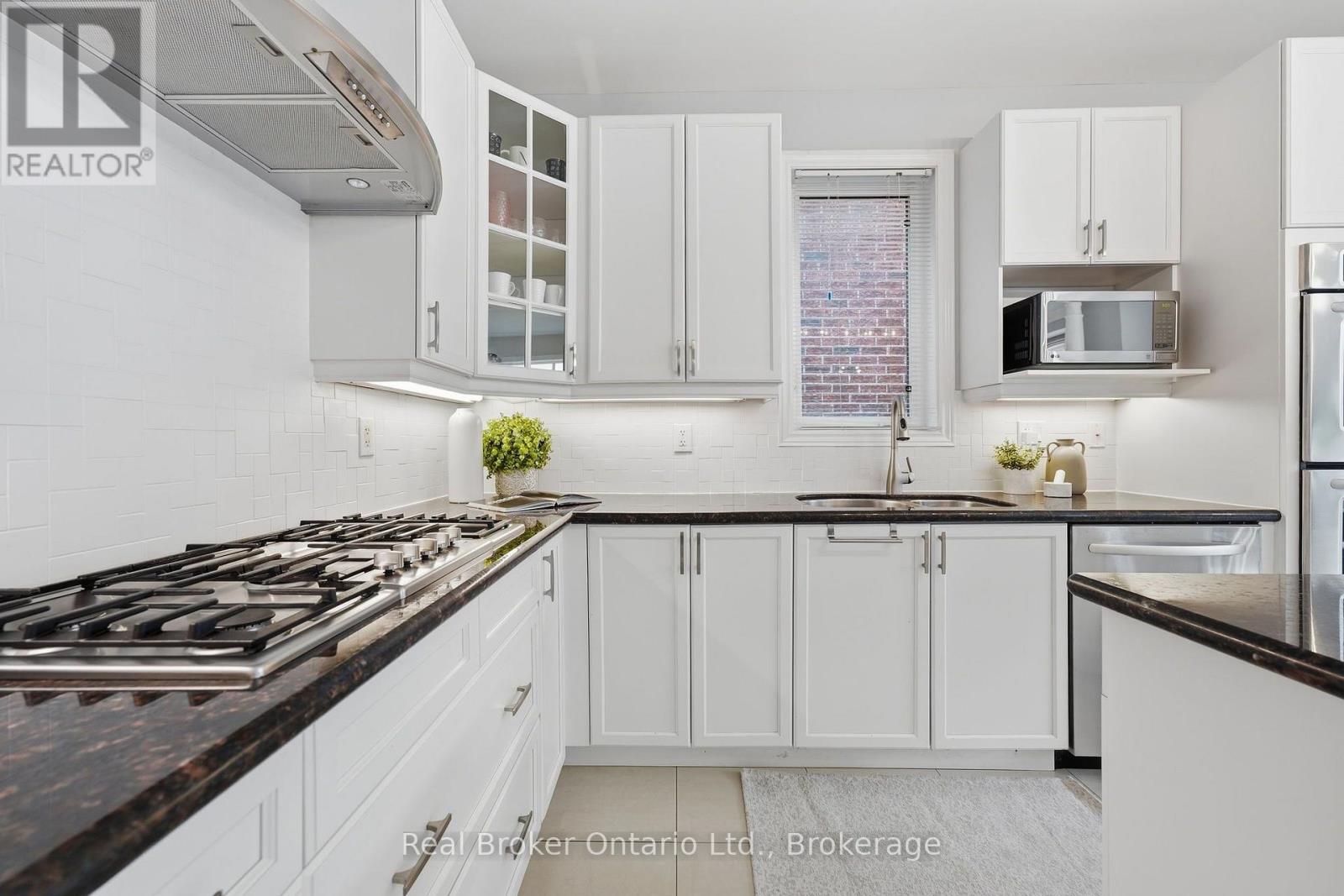 4675 Bracknell Road, Burlington, Ontario  L7M 0E5 - Photo 15 - W13770472