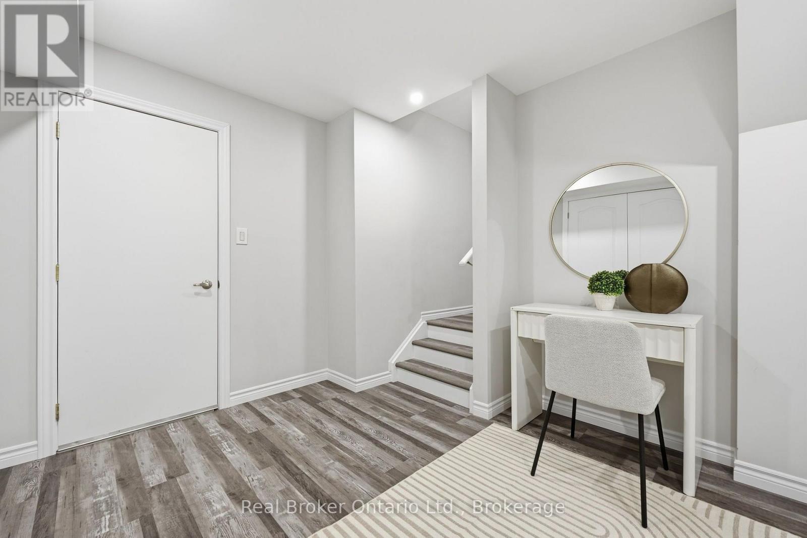 4675 Bracknell Road, Burlington, Ontario  L7M 0E5 - Photo 35 - W13770472