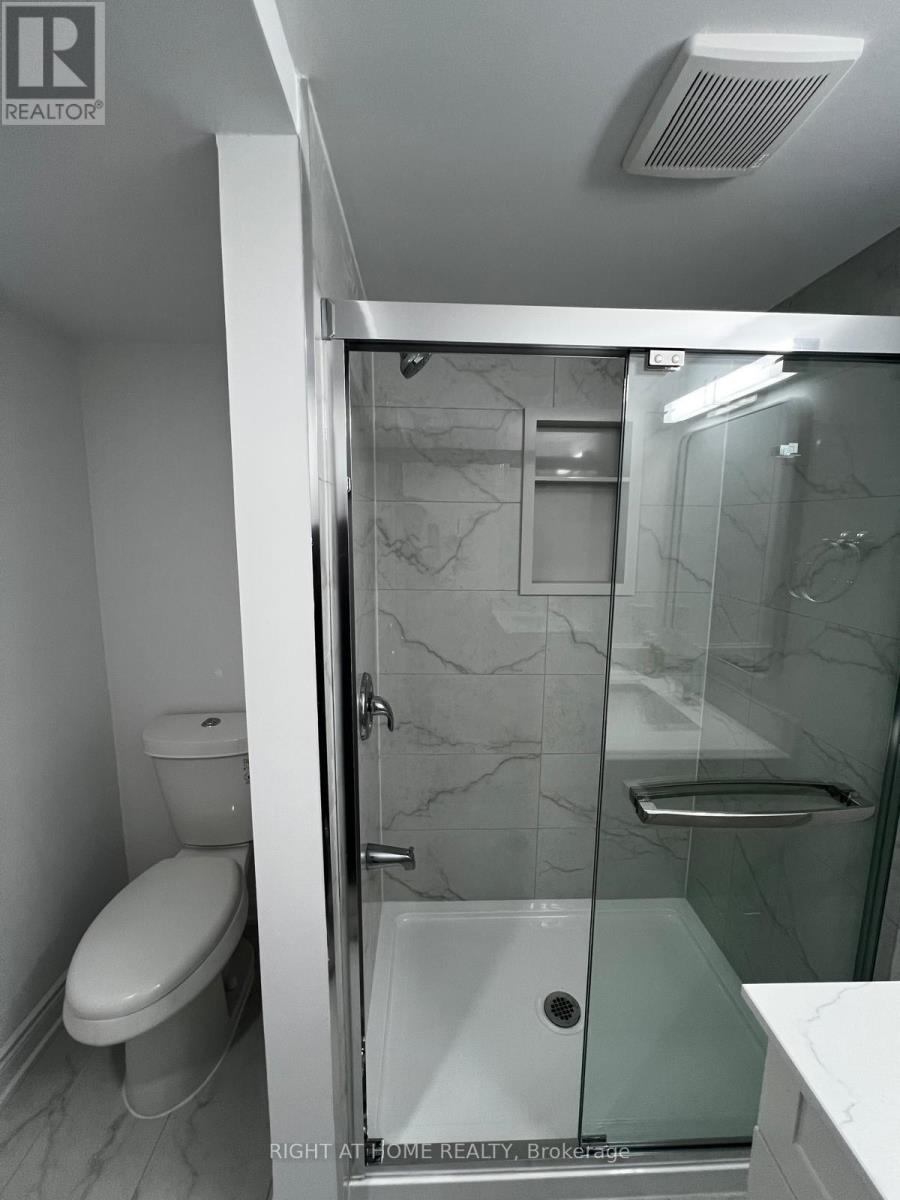 Unit B - 159 Rockmelon Street, Ottawa, Ontario  K1X 0K6 - Photo 8 - X13770504