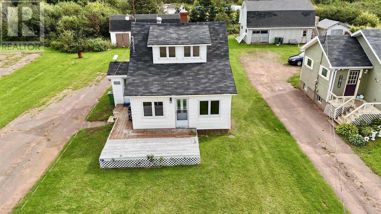 27 Harbour Road, Miminegash, Prince Edward Island  C0B 1S0 - Photo 3 - 202622987