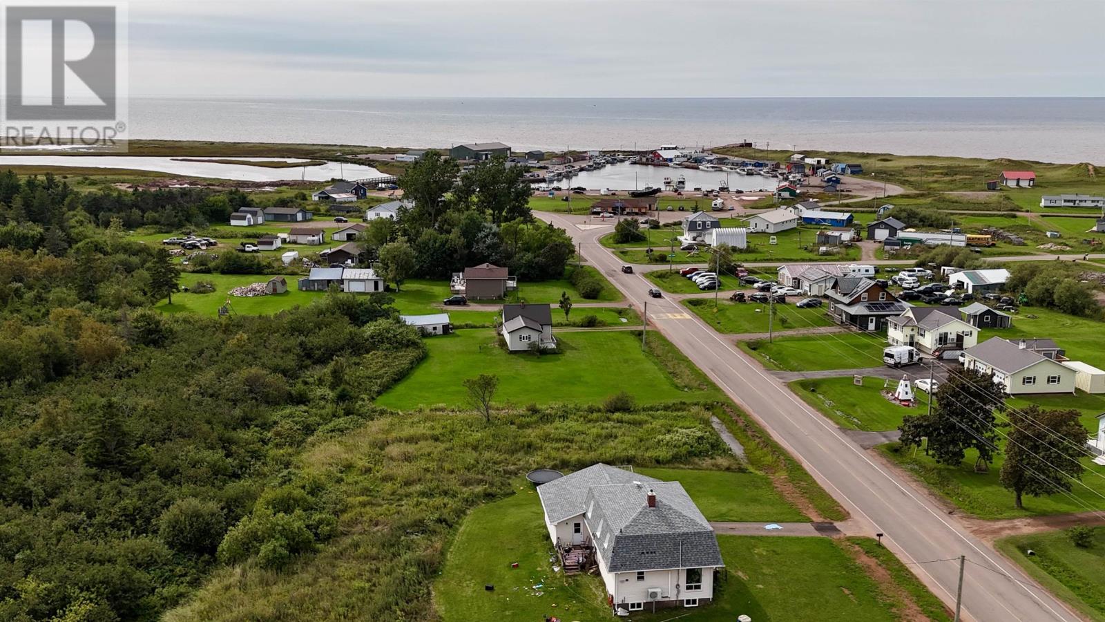 27 Harbour Road, Miminegash, Prince Edward Island  C0B 1S0 - Photo 7 - 202622987