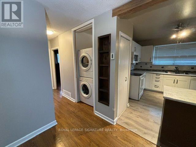 UPPER - 2551 PADSTOW CRESCENT