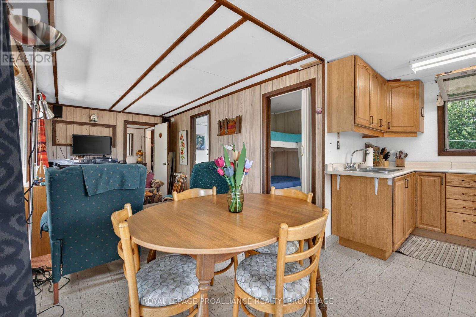 1006 Rocky Shore Lane, Frontenac, Ontario  K0H 1W0 - Photo 12 - X13770696