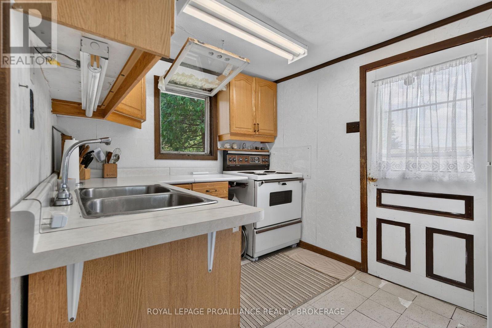 1006 Rocky Shore Lane, Frontenac, Ontario  K0H 1W0 - Photo 13 - X13770696