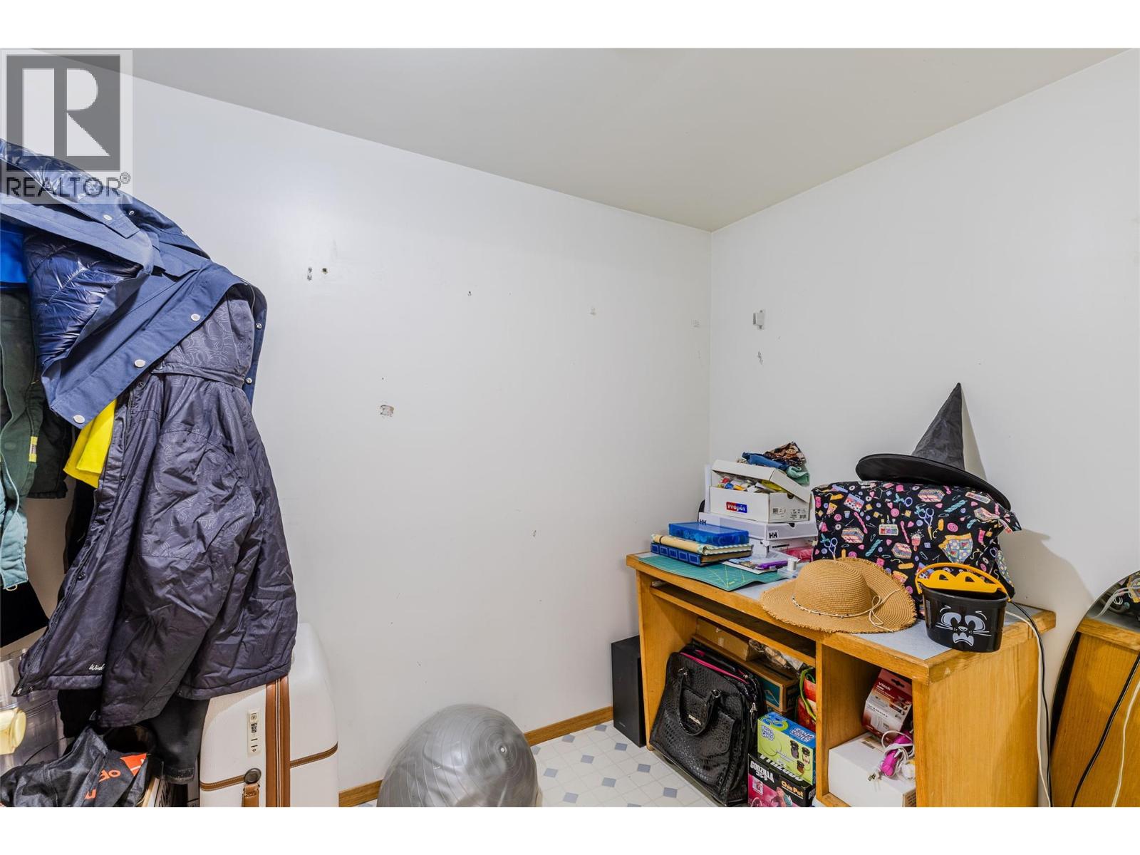 404 Ash Road, Creston, British Columbia  V0B 1G8 - Photo 37 - 10396078
