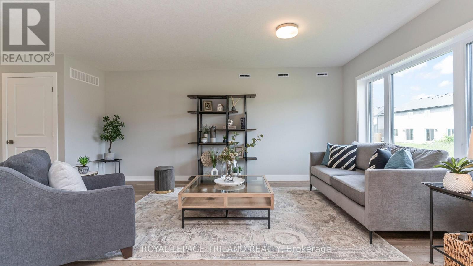 114 Styles Drive, St. Thomas, Ontario  N5R 0N8 - Photo 6 - X12383865