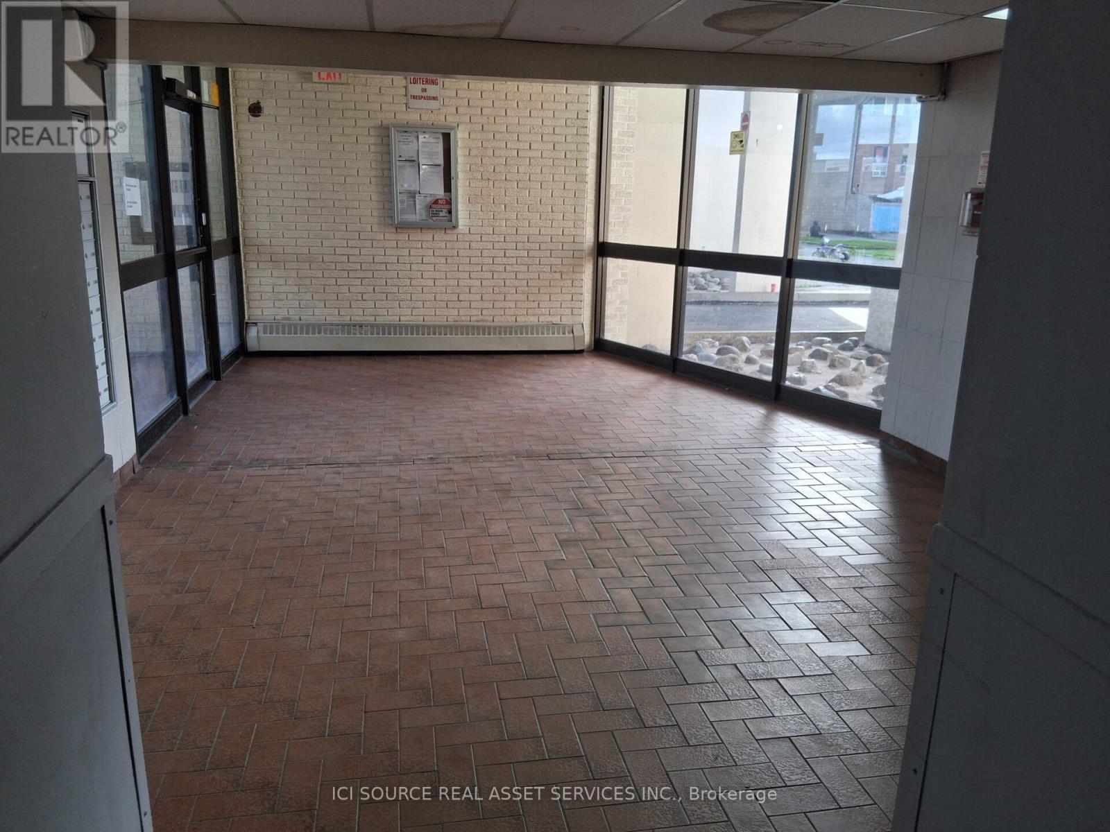 148 - 10 Eddystone Avenue, Toronto, Ontario M3N 2T2 - Photo 7 - W13082586