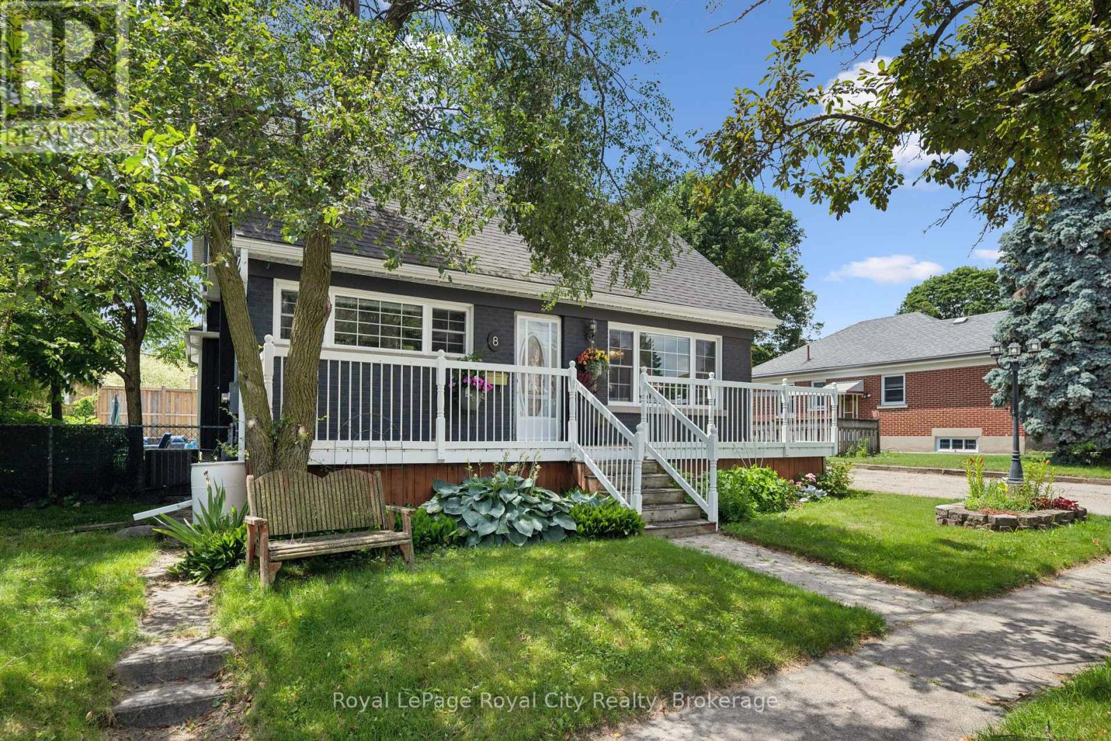 8 Rosewood Avenue, Guelph, Ontario  N1H 5Z9 - Photo 3 - X13488366