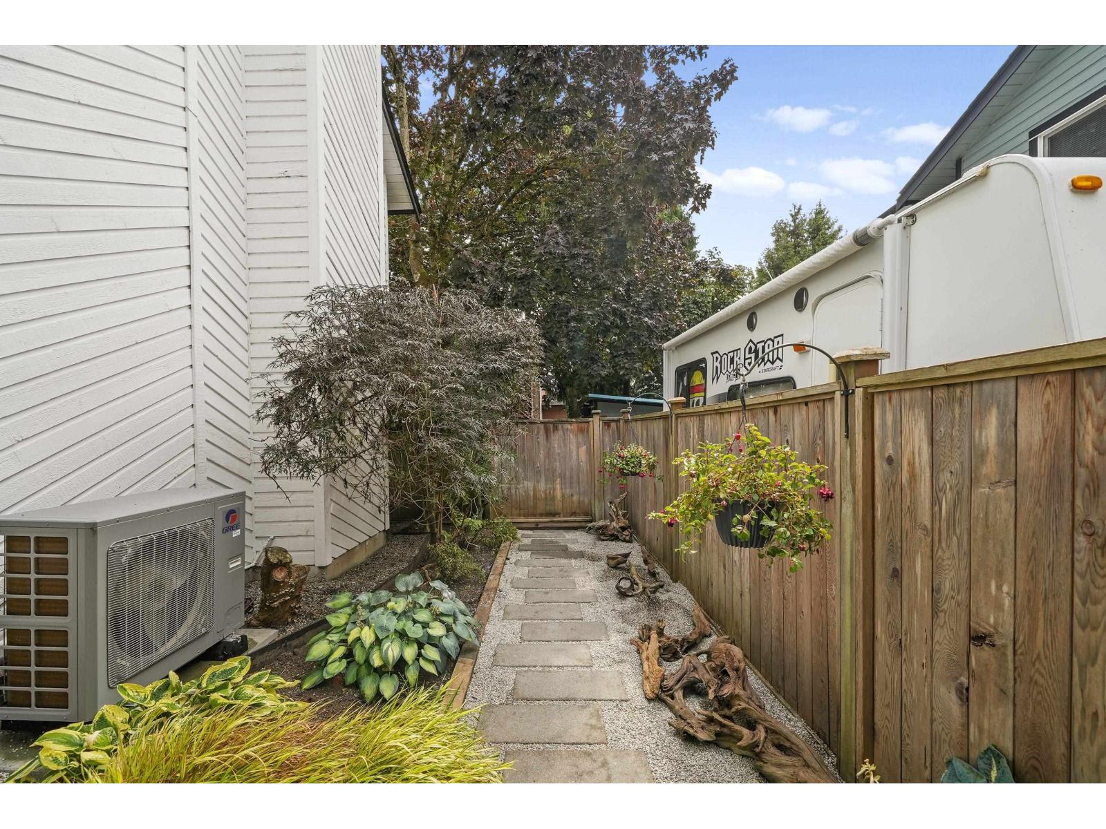 18096 61a Avenue, Surrey, British Columbia  V3S 5V8 - Photo 27 - R3161438