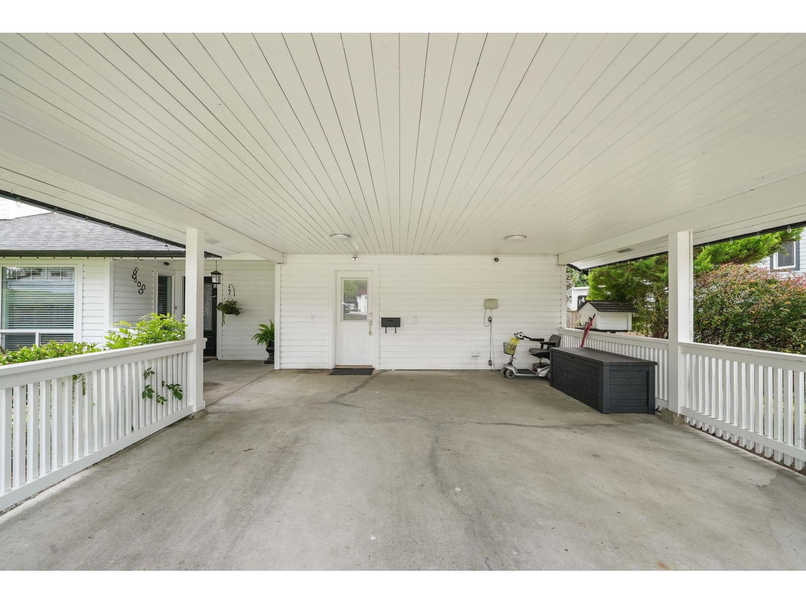 18096 61a Avenue, Surrey, British Columbia  V3S 5V8 - Photo 29 - R3161438