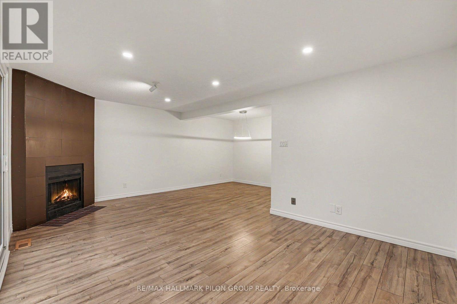 382 Duval Lane, Ottawa, Ontario  K1E 2K2 - Photo 6 - X13770788