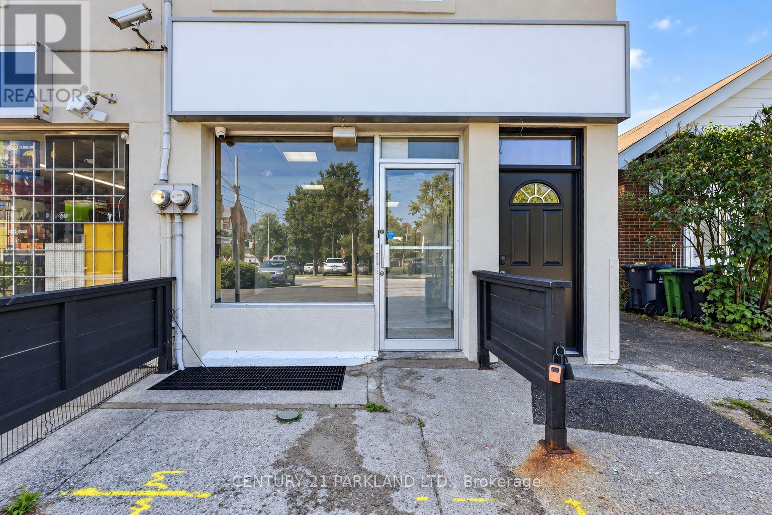 549 Sammon Avenue, Toronto, Ontario  M4J 2B3 - Photo 1 - E13770736