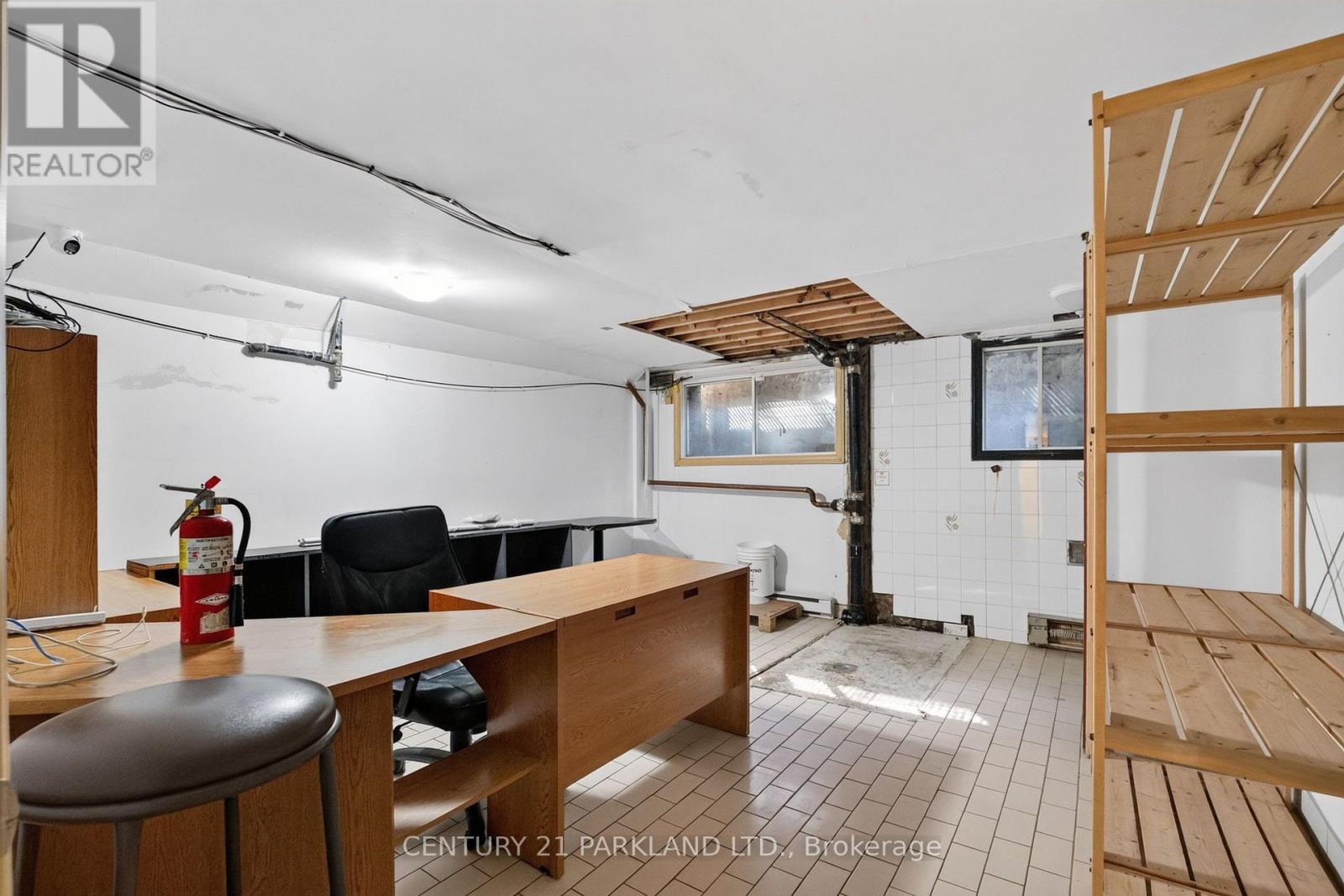 549 Sammon Avenue, Toronto, Ontario  M4J 2B3 - Photo 26 - E13770736