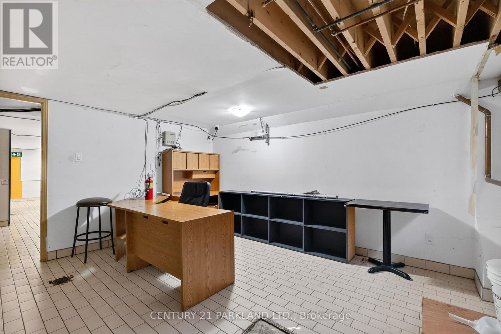 549 Sammon Avenue, Toronto, Ontario  M4J 2B3 - Photo 27 - E13770736