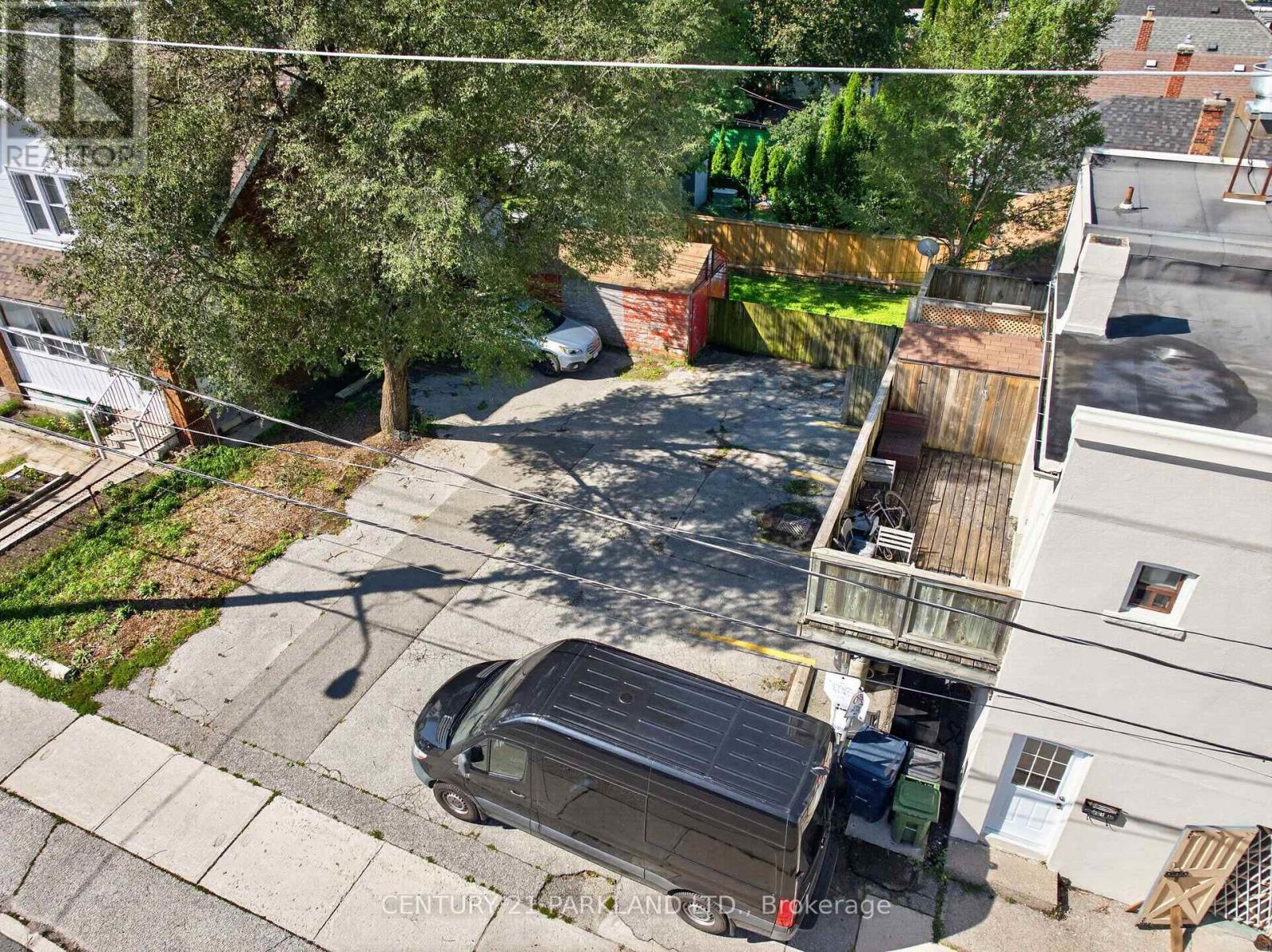 549 Sammon Avenue, Toronto, Ontario  M4J 2B3 - Photo 35 - E13770736