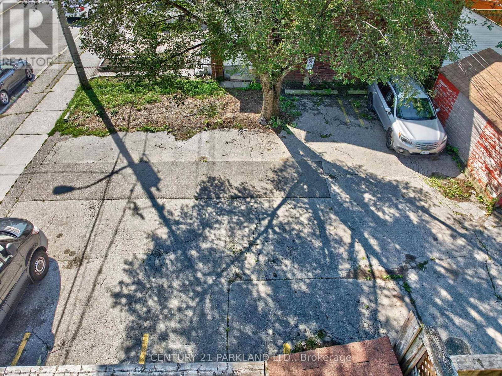549 Sammon Avenue, Toronto, Ontario  M4J 2B3 - Photo 37 - E13770736