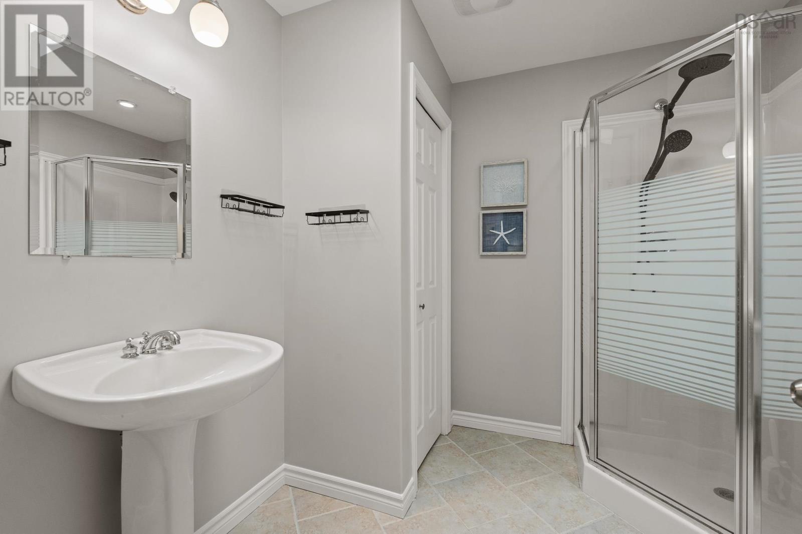 12 Loriann Drive photo 30