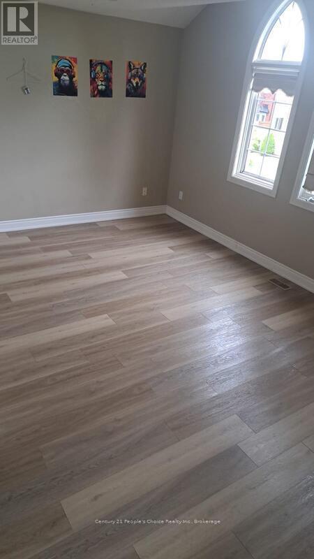 670 Macbeth Heights, Mississauga, Ontario  L5W 1E5 - Photo 16 - W13690838