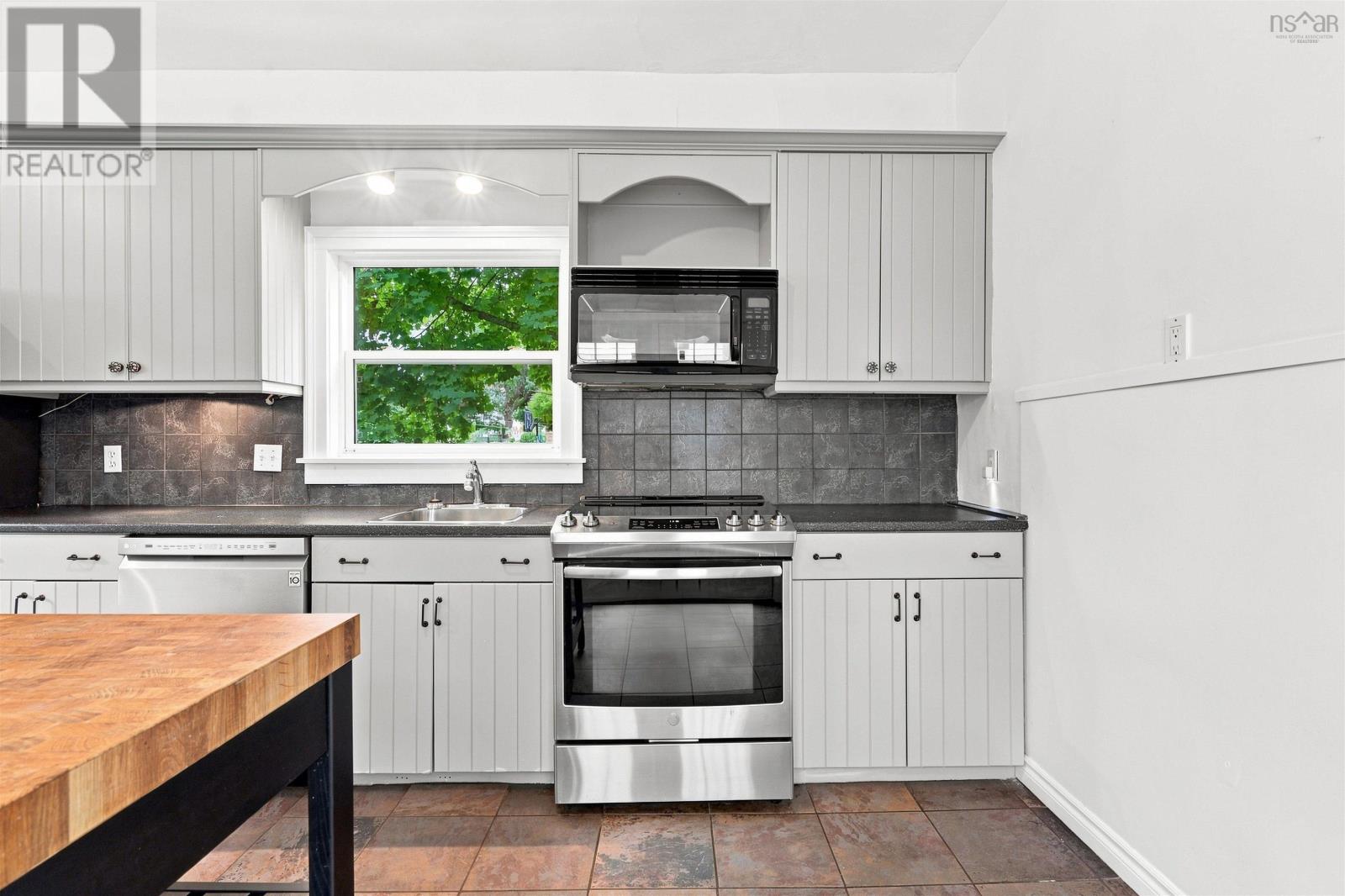 6052 Compton Avenue, Halifax, Nova Scotia  B3K 1E7 - Photo 19 - 202622982