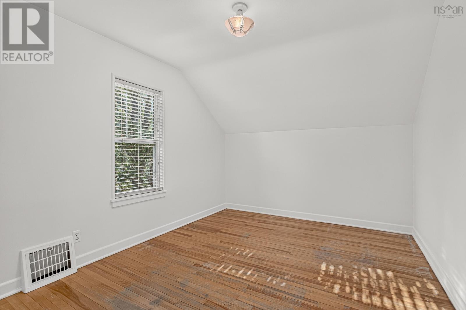 2590 Poplar Street, Halifax, Nova Scotia  B3L 2Y8 - Photo 16 - 202622984
