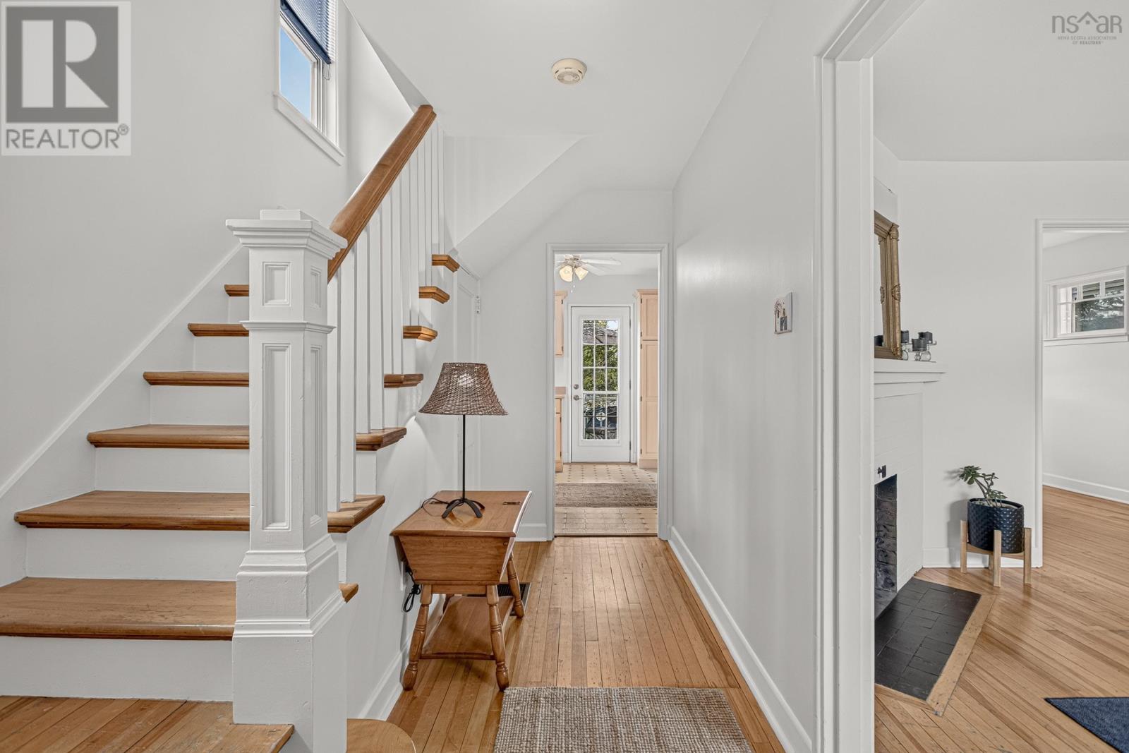 2590 Poplar Street, Halifax, Nova Scotia  B3L 2Y8 - Photo 3 - 202622984