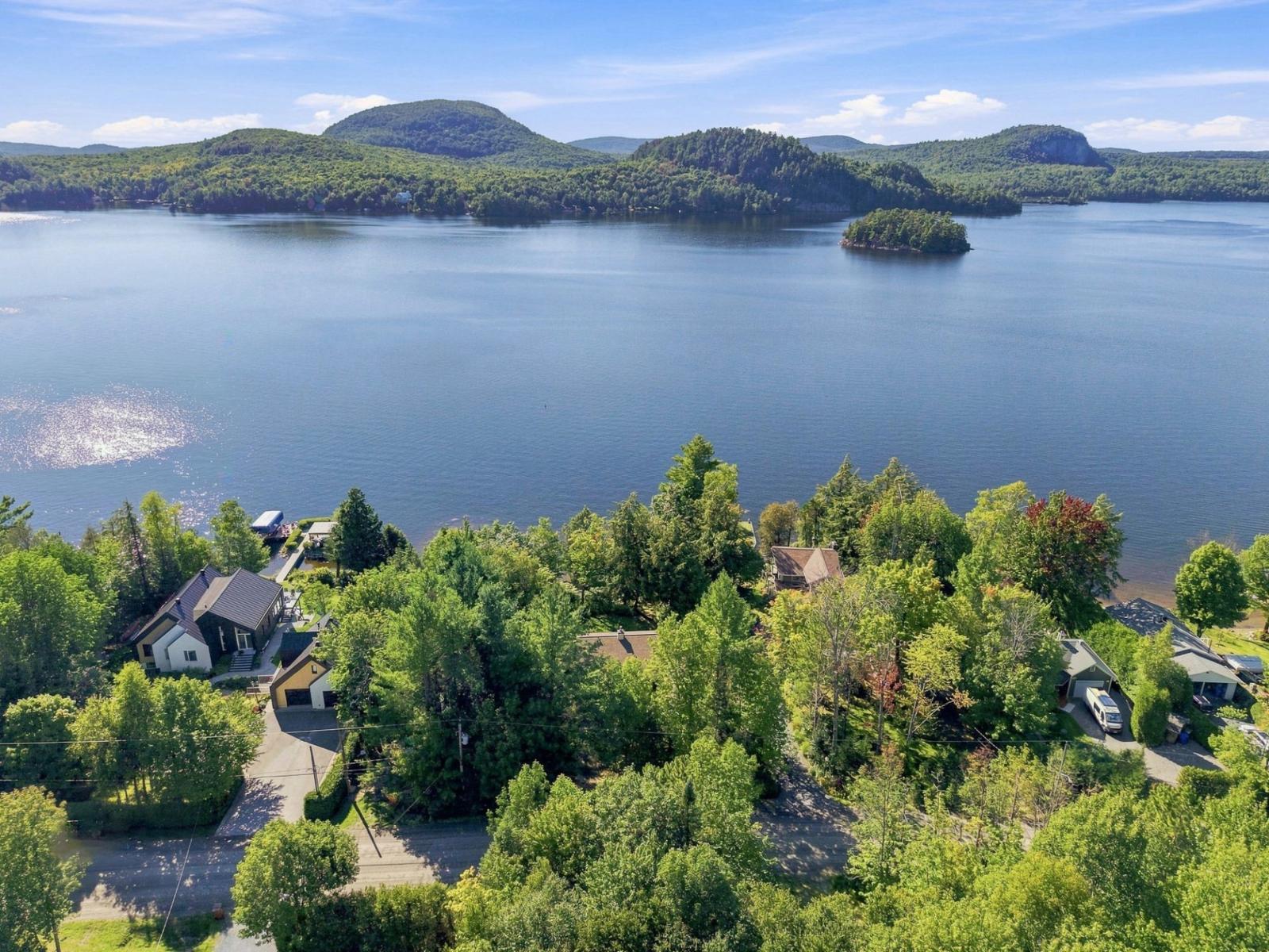 1050 Ch. Marois Saint-Denis-de-Brompton Quebec Canada J0B2P0