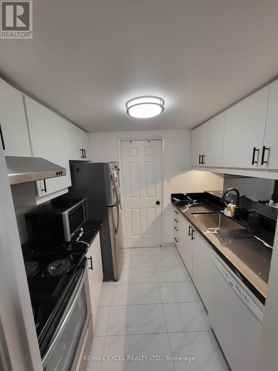 714 - 711 Bay Street, Toronto, Ontario  M5G 2J8 - Photo 3 - C13707344