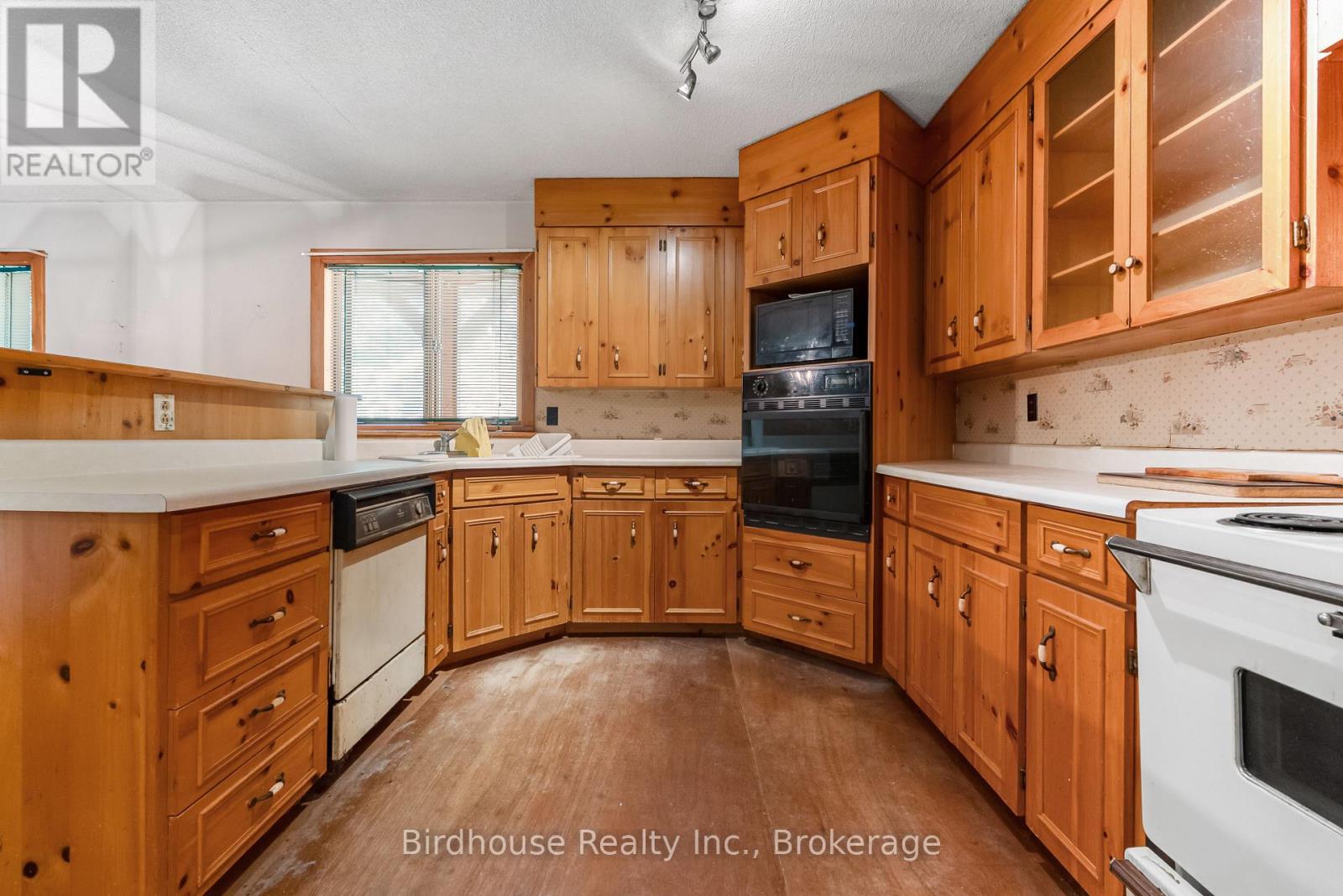 79 Honeysuckle Road, Kawartha Lakes (Laxton/digby/longford), Ontario  K0M 2B0 - Photo 13 - X13771300