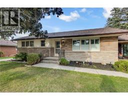18 KINGSMOUNT Crescent, Brantford, Ontario