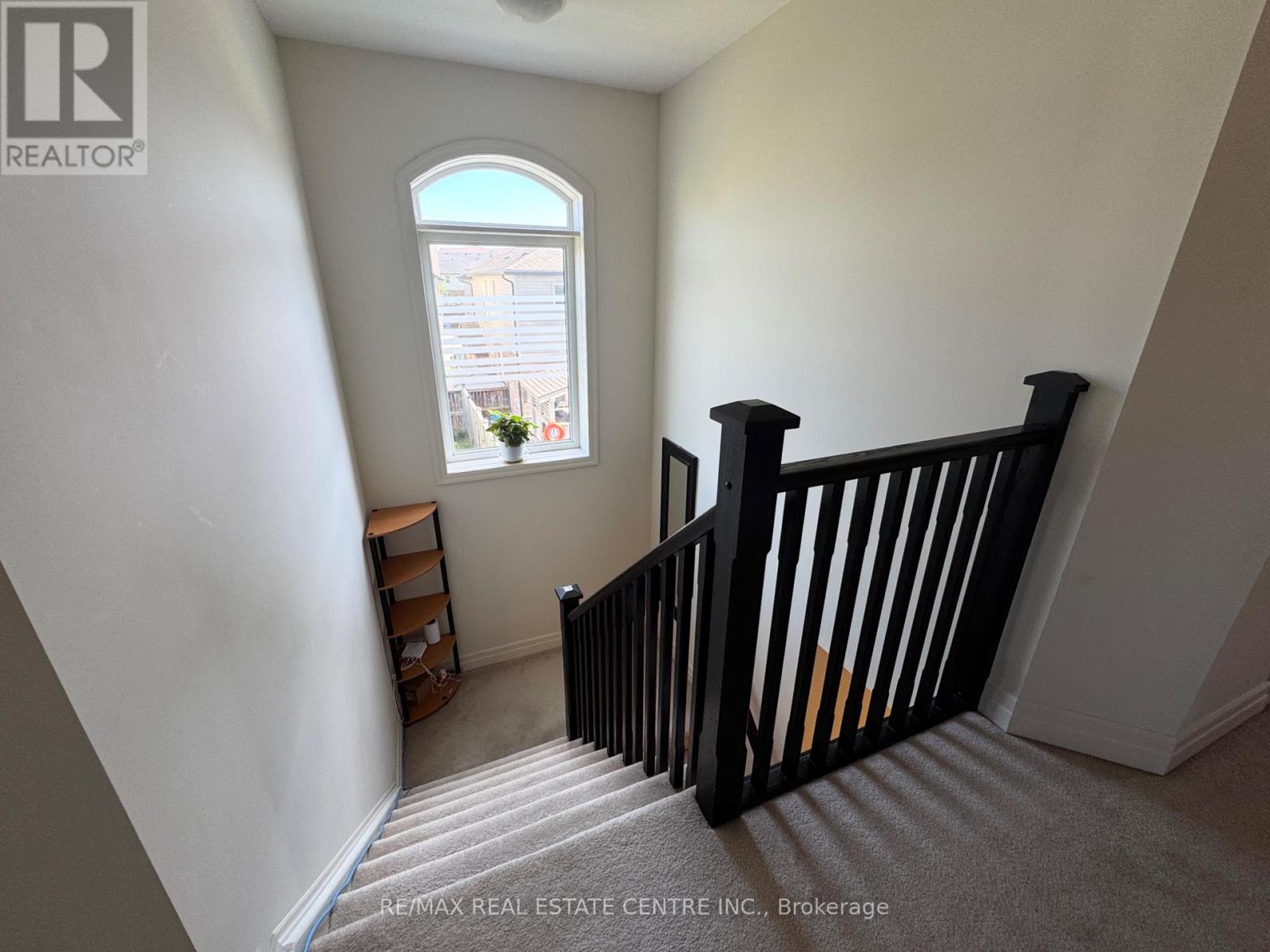 32 HODGSON DRIVE photo 26