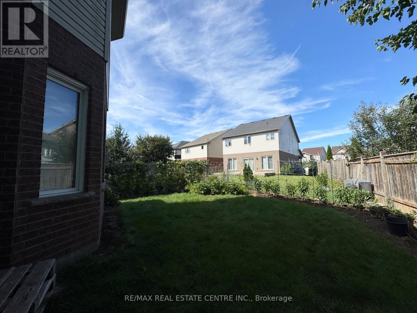 32 HODGSON DRIVE photo 30