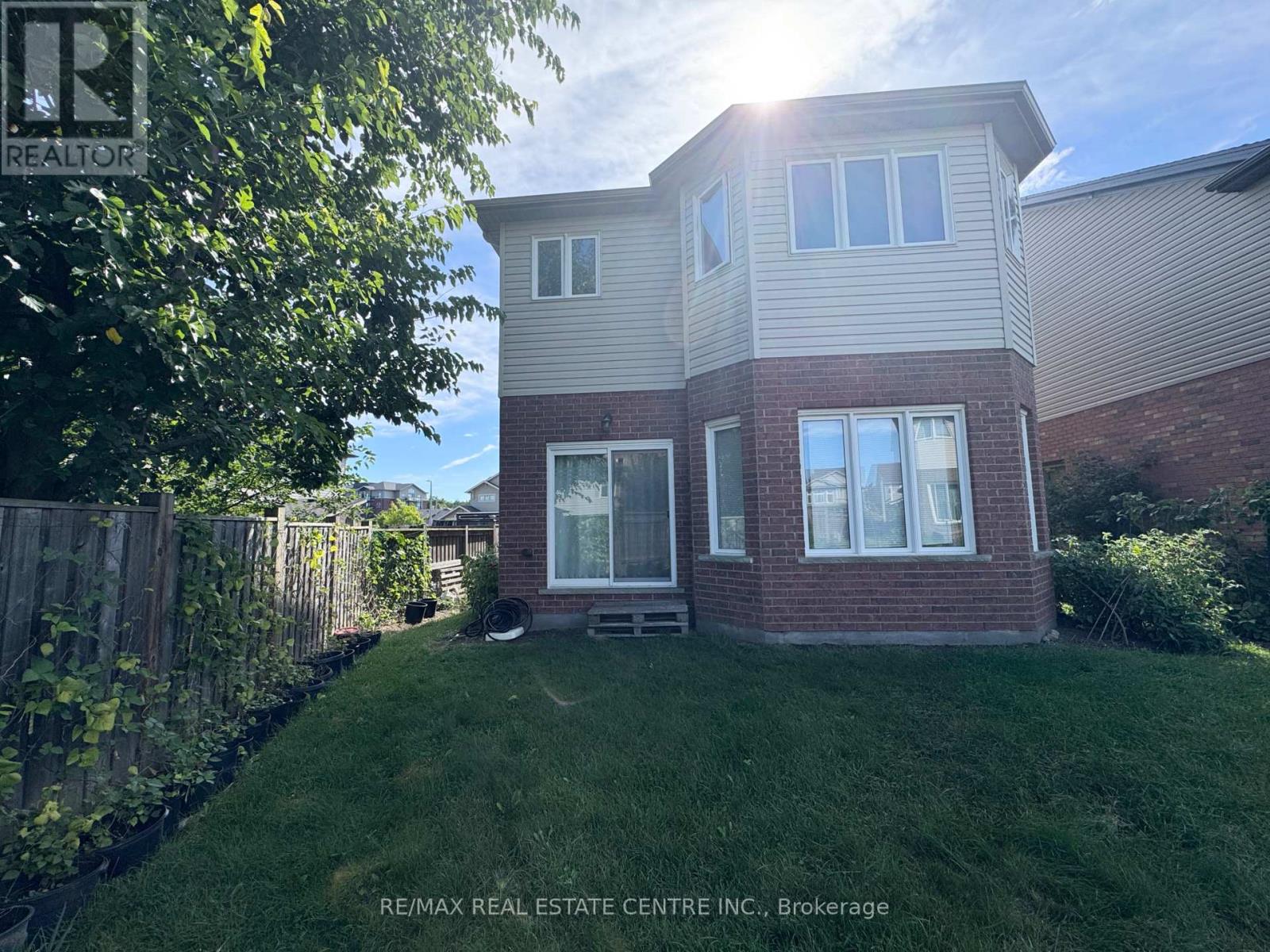 32 HODGSON DRIVE photo 31