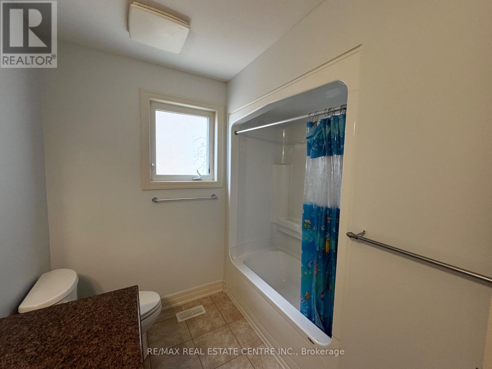 32 HODGSON DRIVE photo 24