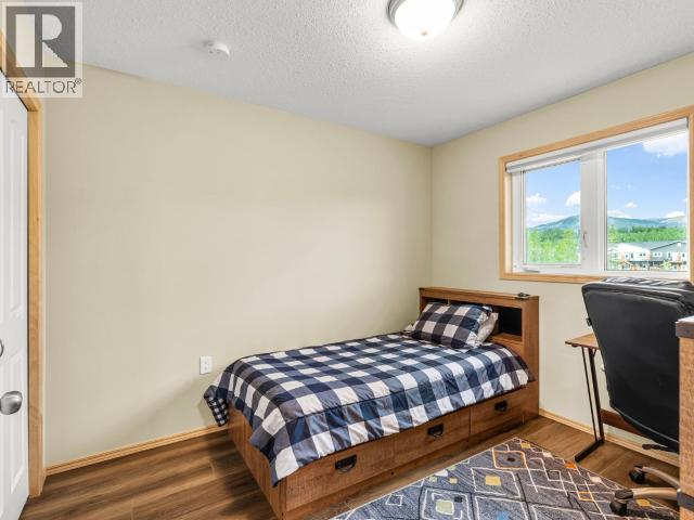 201-250 OLIVE MAY WAY photo 20