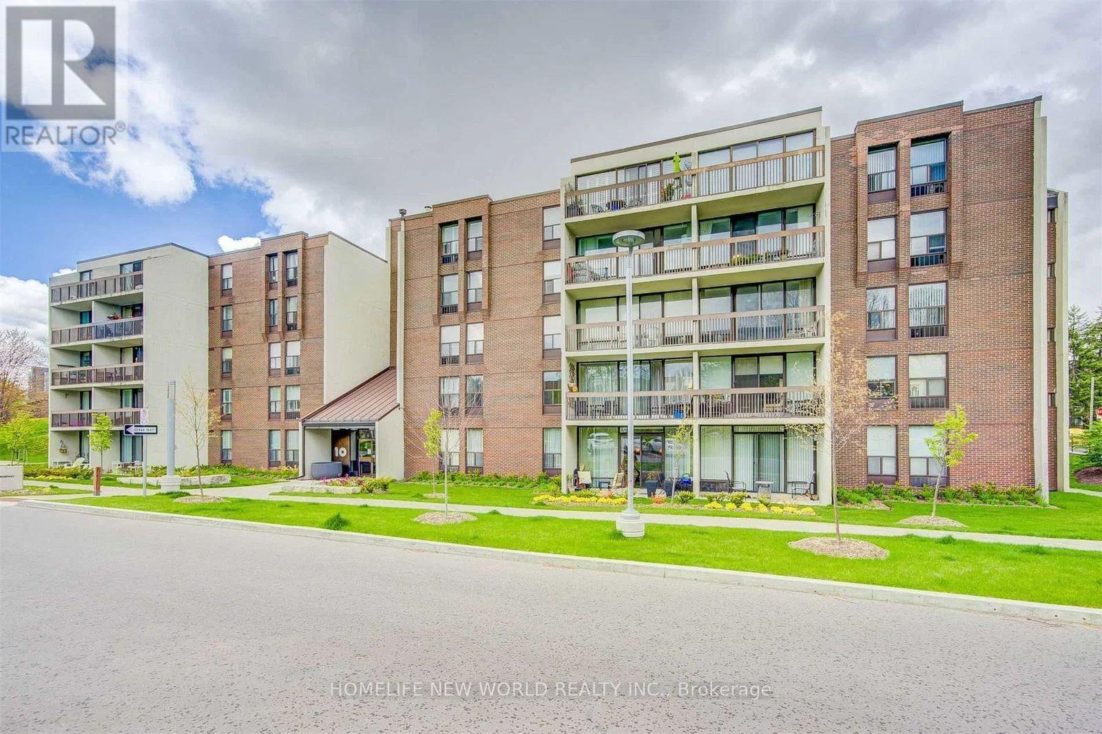 303 - 10 Fashion Roseway Way N, Toronto, Ontario  M2N 6B6 - Photo 1 - C13770986