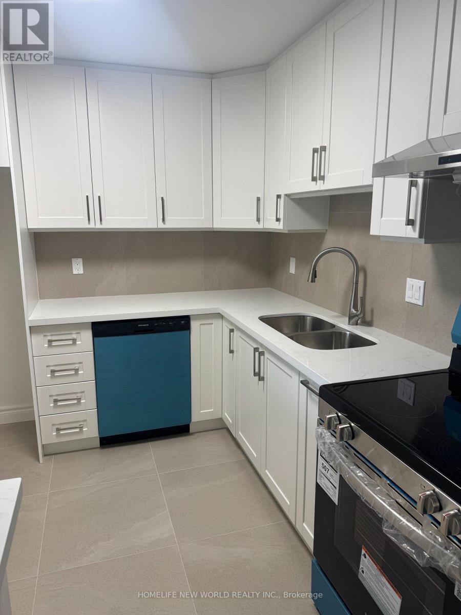 303 - 10 Fashion Roseway Way N, Toronto, Ontario  M2N 6B6 - Photo 3 - C13770986