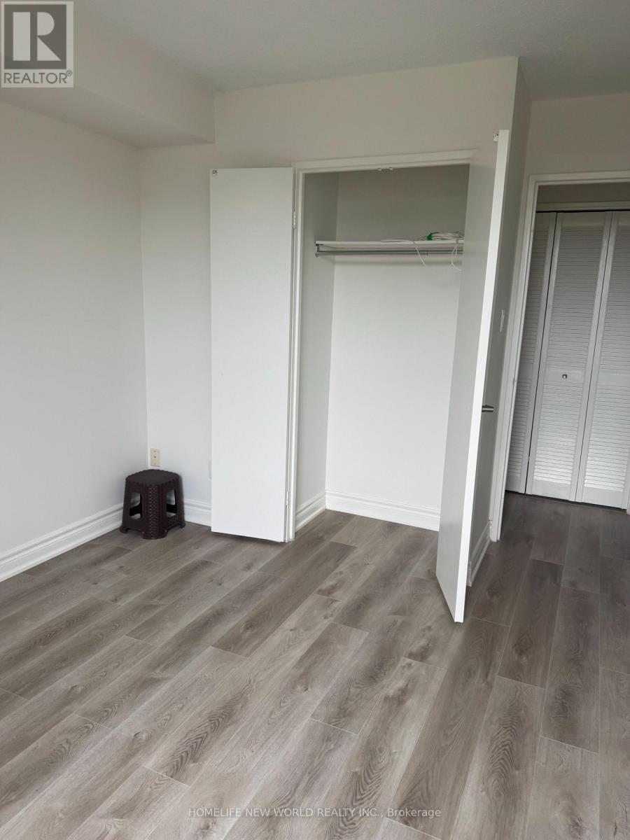 303 - 10 Fashion Roseway Way N, Toronto, Ontario  M2N 6B6 - Photo 7 - C13770986