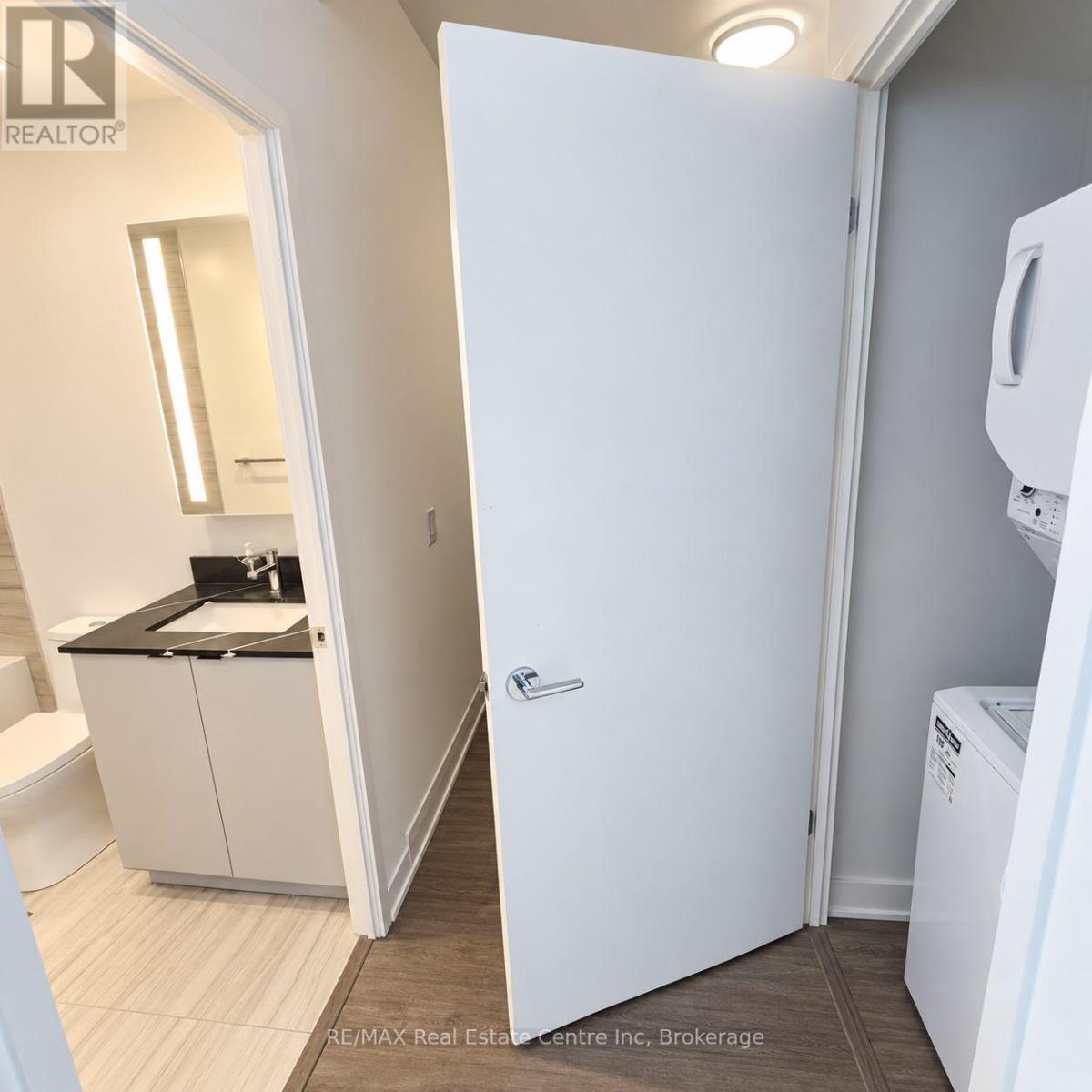 328 - 285 Dufferin Street, Toronto, Ontario  M6K 0J2 - Photo 9 - W13771332