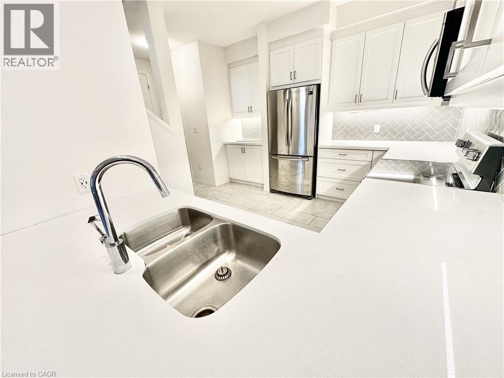 16 Ritchie Lane, Ancaster, Ontario  L9G 3K9 - Photo 9 - 40862483