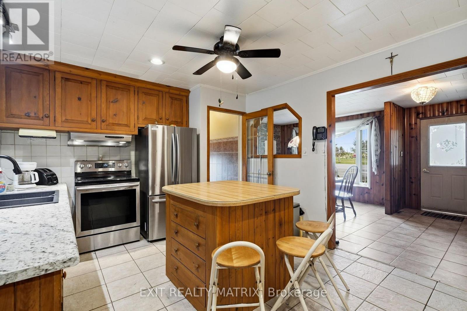 22215 Laggan-Glenelg Road, North Glengarry, Ontario  K0B 1E0 - Photo 8 - X13771074