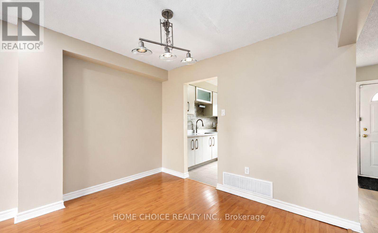 31 - 611 Galahad Drive, Oshawa, Ontario  L1K 1M1 - Photo 7 - E13770982