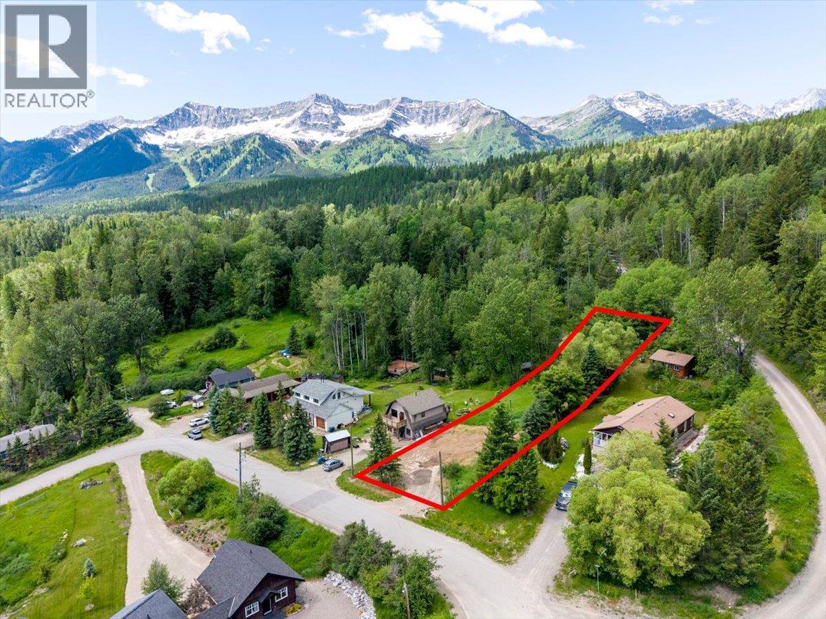 118 Sparling Road, Fernie, British Columbia  V0B 1M1 - Photo 2 - 10397481