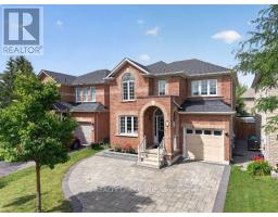 86 BEARE TRAIL, Newmarket, Ontario
