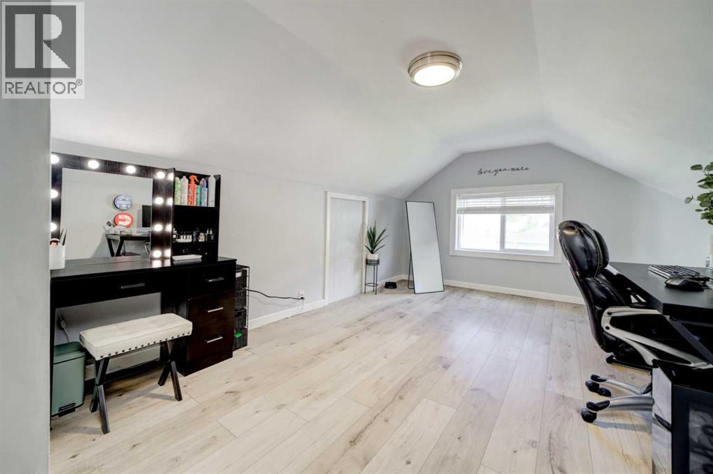 13425 18 Avenue, Blairmore, Alberta  T0K 0E0 - Photo 23 - A2343885