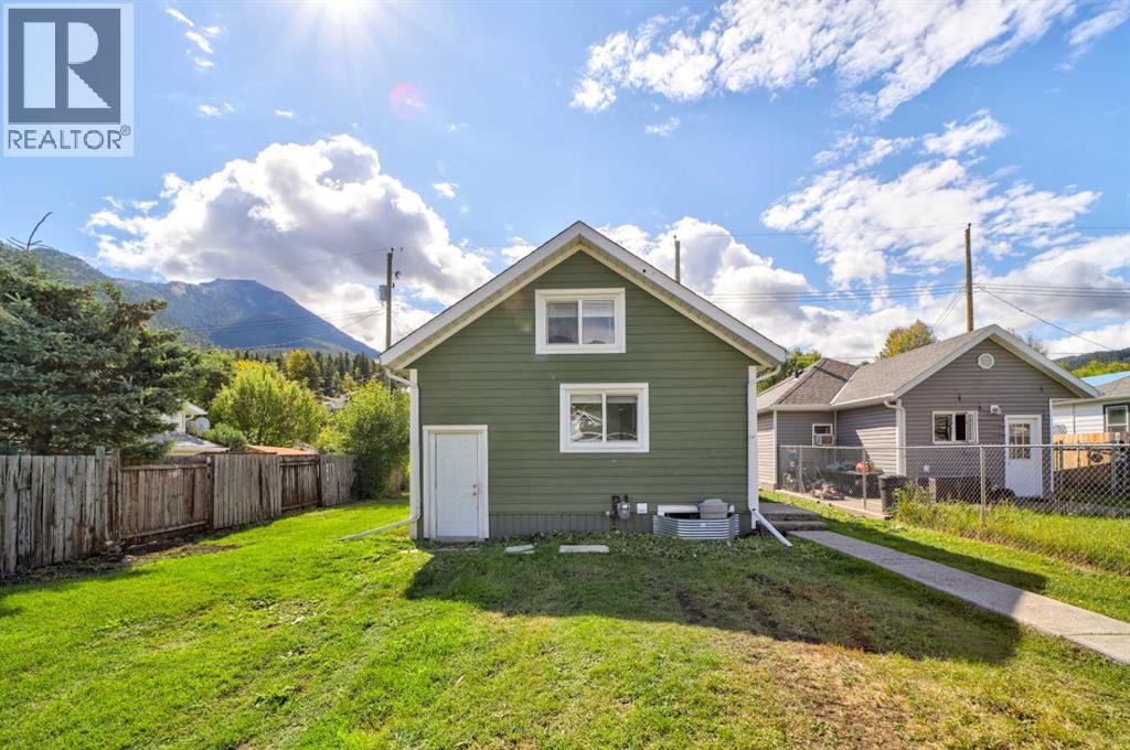 13425 18 Avenue, Blairmore, Alberta  T0K 0E0 - Photo 41 - A2343885