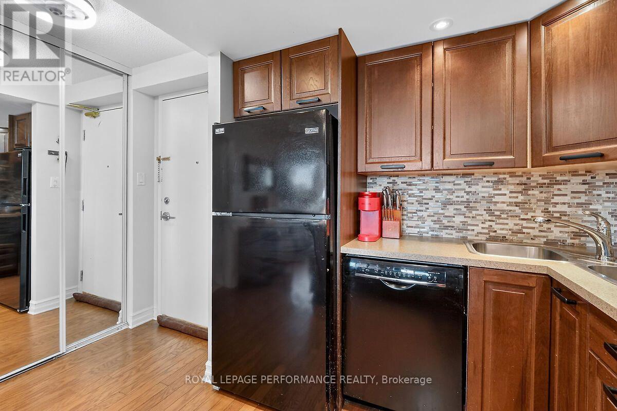 403 - 1440 Heron Road, Ottawa, Ontario  K1V 0X2 - Photo 16 - X13768004